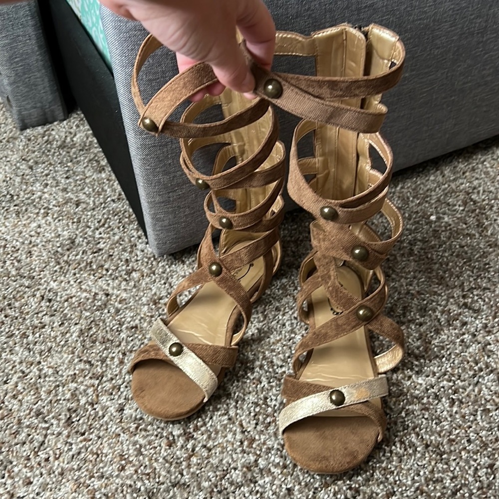 Joyfolie gladiator sandals